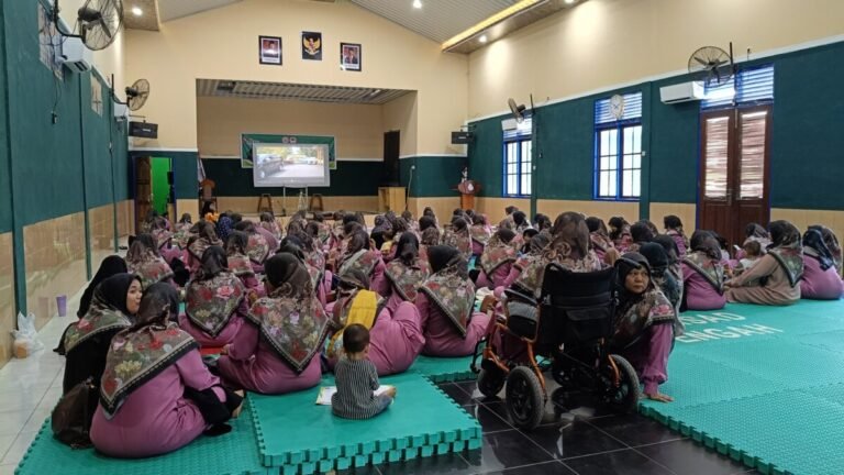 Tingkatkan Wawasan Kesehatan, Ibu-ibu LDII Nabire Ikuti Seminar Dari FKKI Secara Online